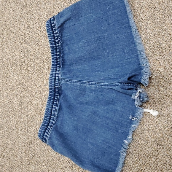 Aerie Blue Jean Shorts Size Small - Picture 4 of 7